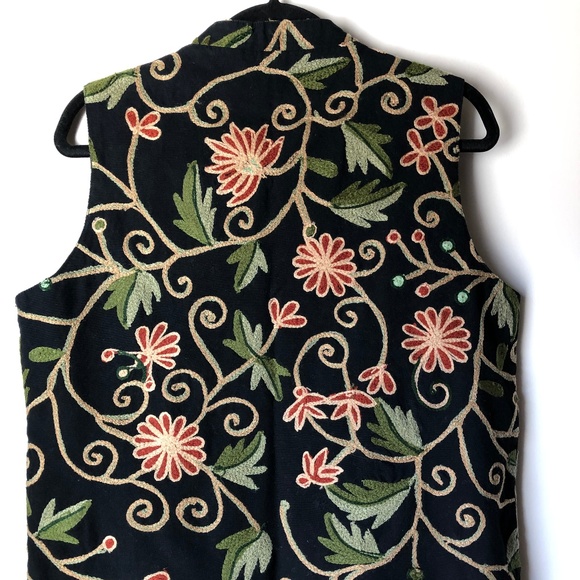 ORVIS FLORAL EMBROIDERED  VEST - Picture 3 of 8